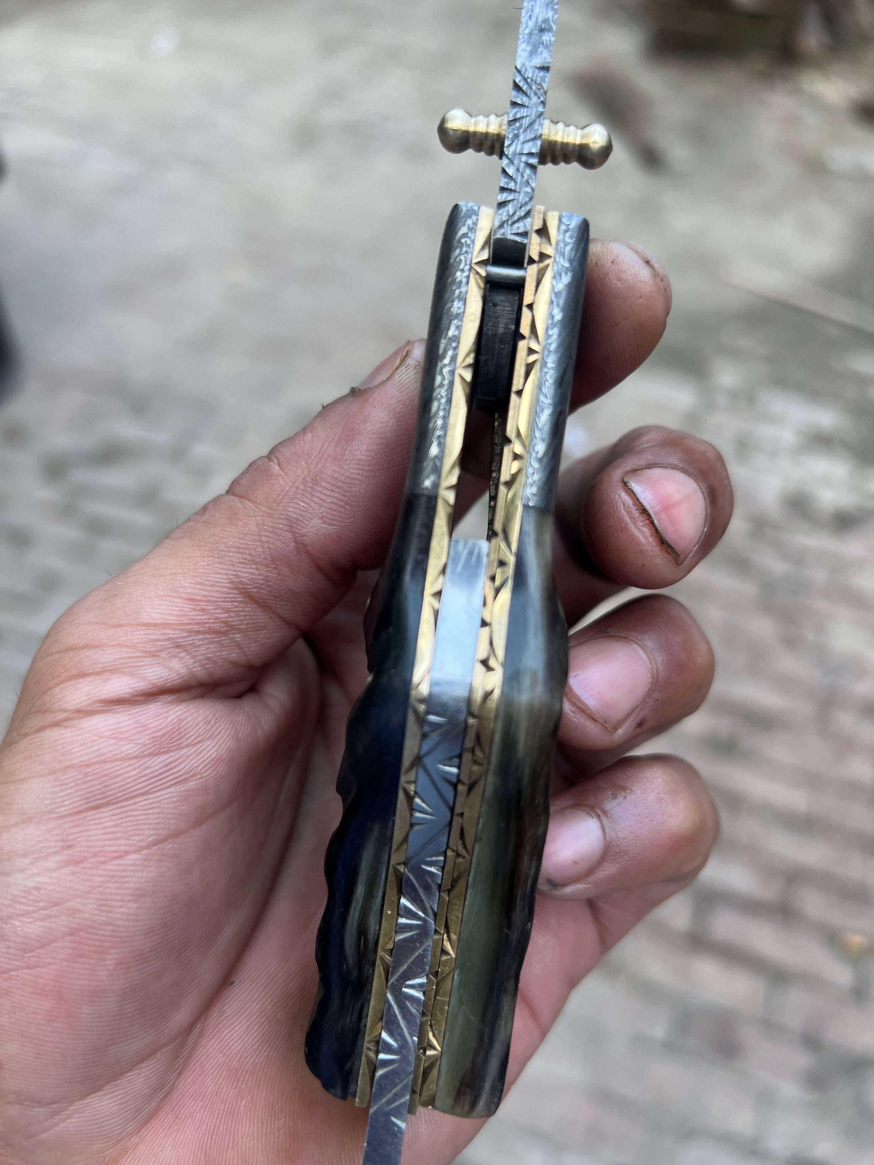 Palmarius Outdoors Grithorn Damascus Folder 7" Handmade Horn Handle Lock Back Mechanism Back Lock Folder