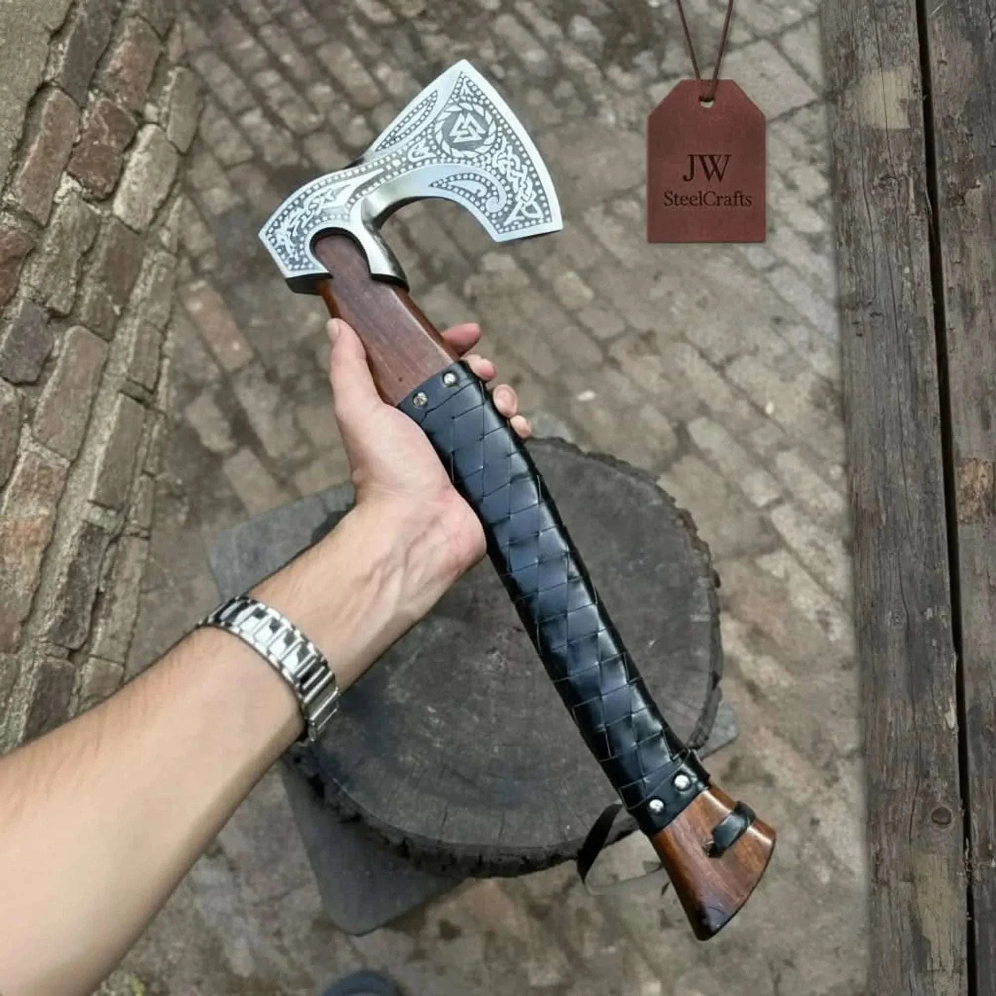 Palmarius Outdoors Viking Axe with Leather Wrapped Handle & Engraved Head – JW SteelCrafts Handmade Axe
