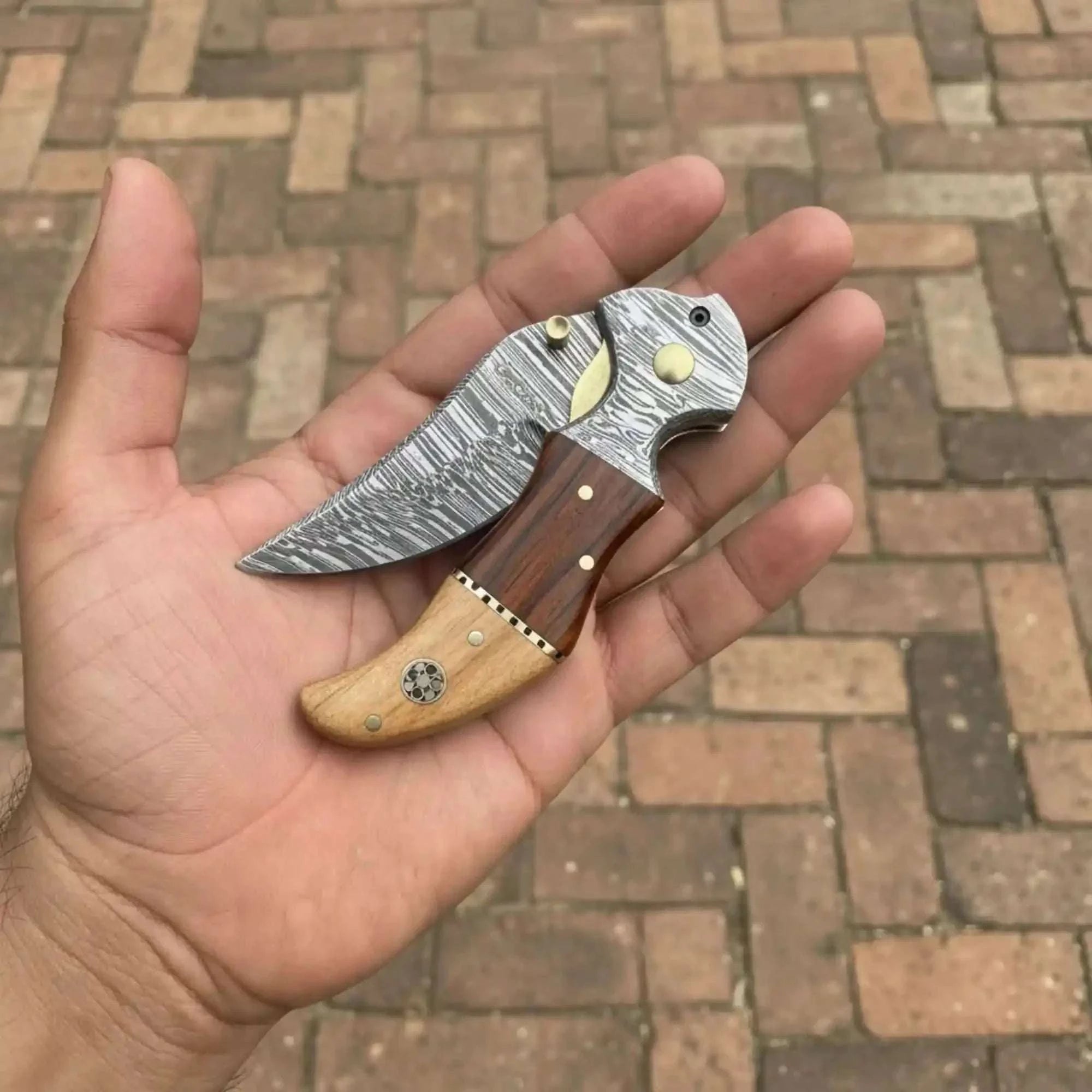 Palmarius Outdoors Monarch Damascus Neck Folding Knife with Liner Lock & Brass Bolster Folding Knife
