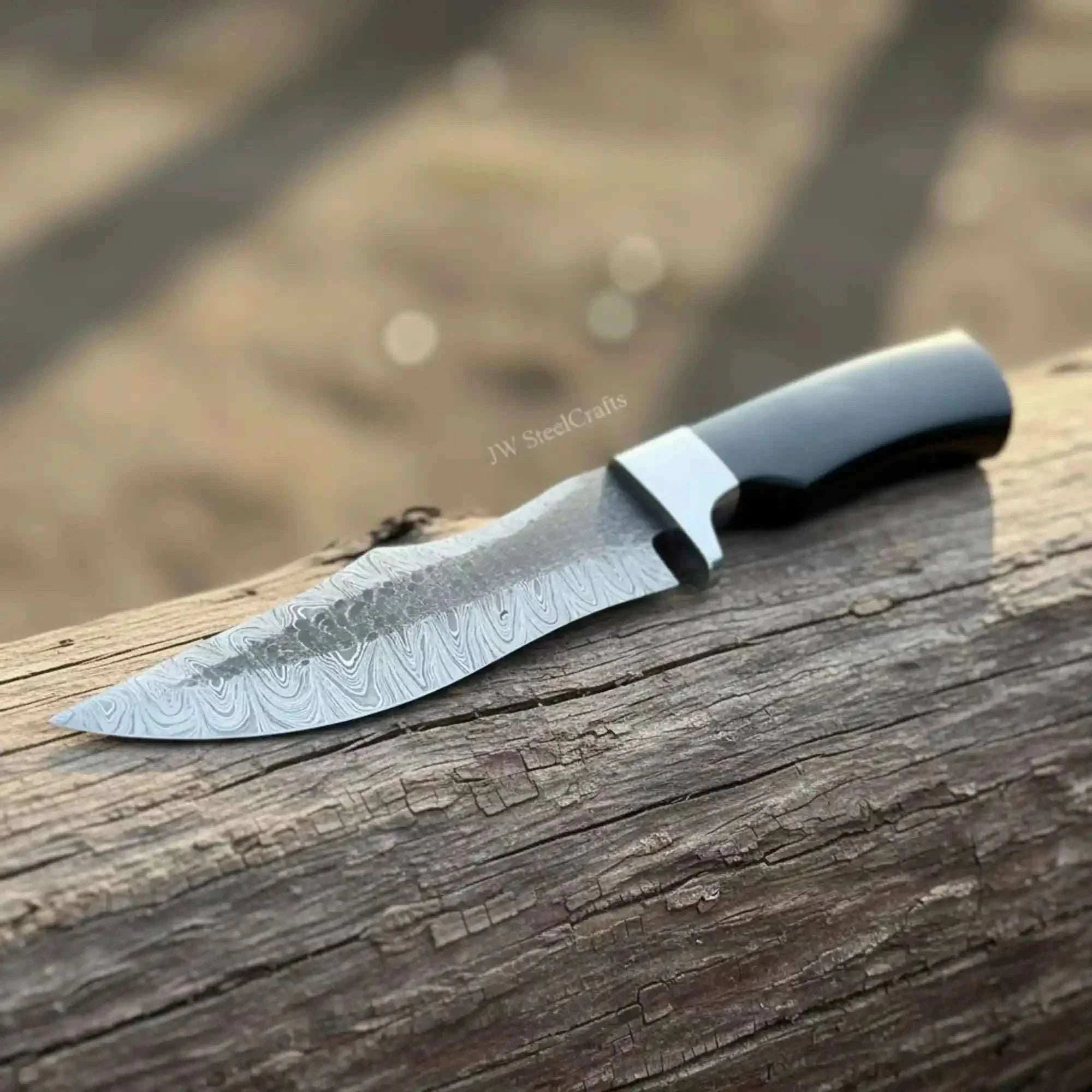 Palmarius Outdoors Damascus Trailing Point Fixed Blade Hunting Knife — Forged Ladder Pattern Blade, Black Resin Handle & Steel Guard Damascus Knife