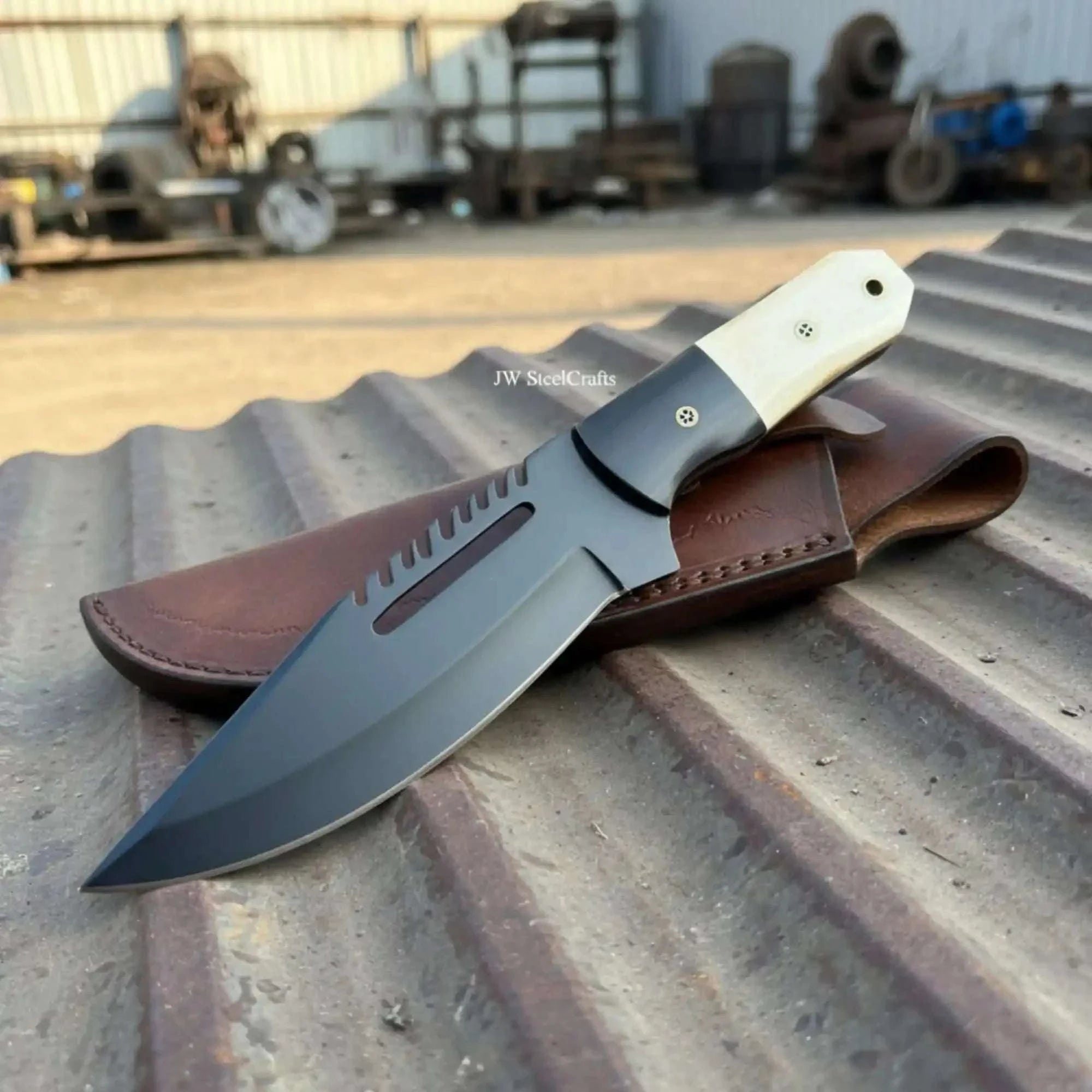 Palmarius Outdoors Straight Back Hunting Knife 5 Inch black powder coated Blade Tracker Knife