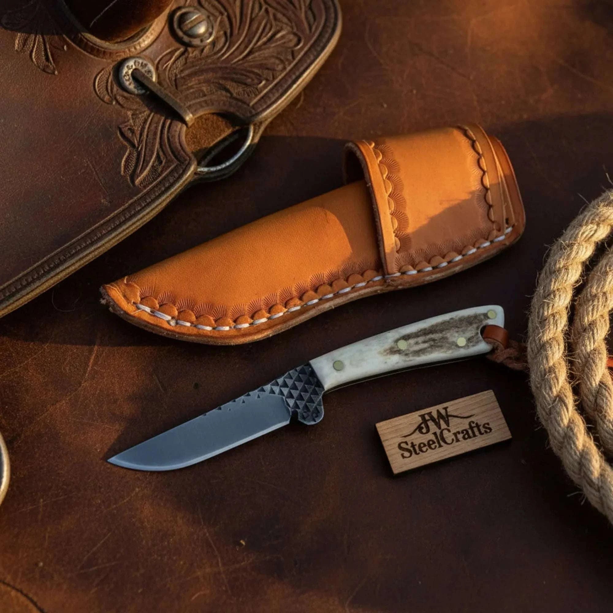 Palmarius Outdoors Staghorn Farrier Skinner Knife for Barn and Stable Work Skinner Knife