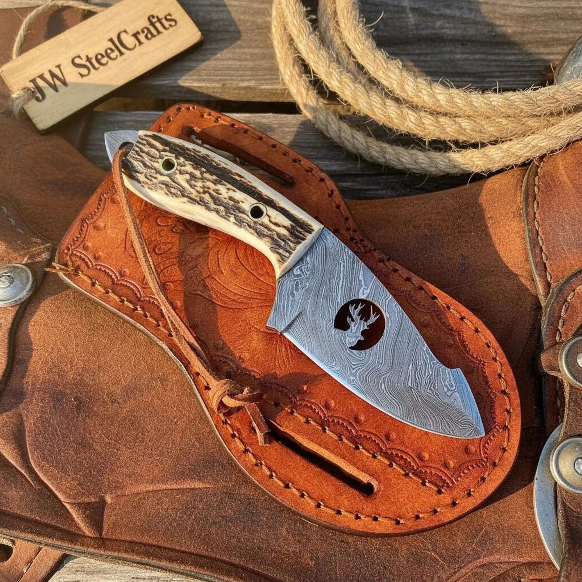 Palmarius Outdoors Deer Cutout Skinner Knife with Stag Horn Handle and Damascus Blade Skinner Knife