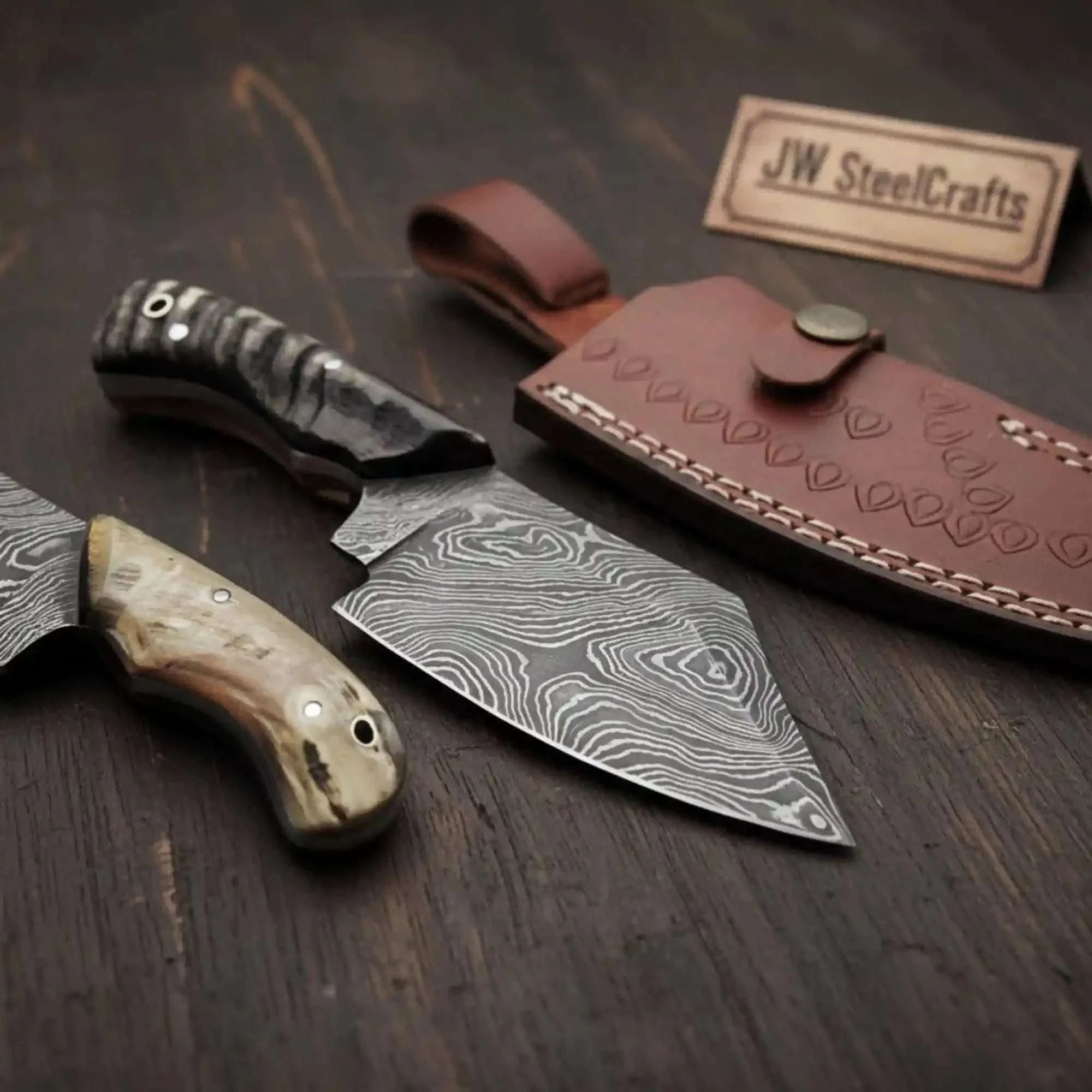Palmarius Outdoors 6-Inch Forged Damascus Skinning Knife — Ram Horn Handle, Full Tang & Leather Sheath | JW Steel Crafts Skinner Knife