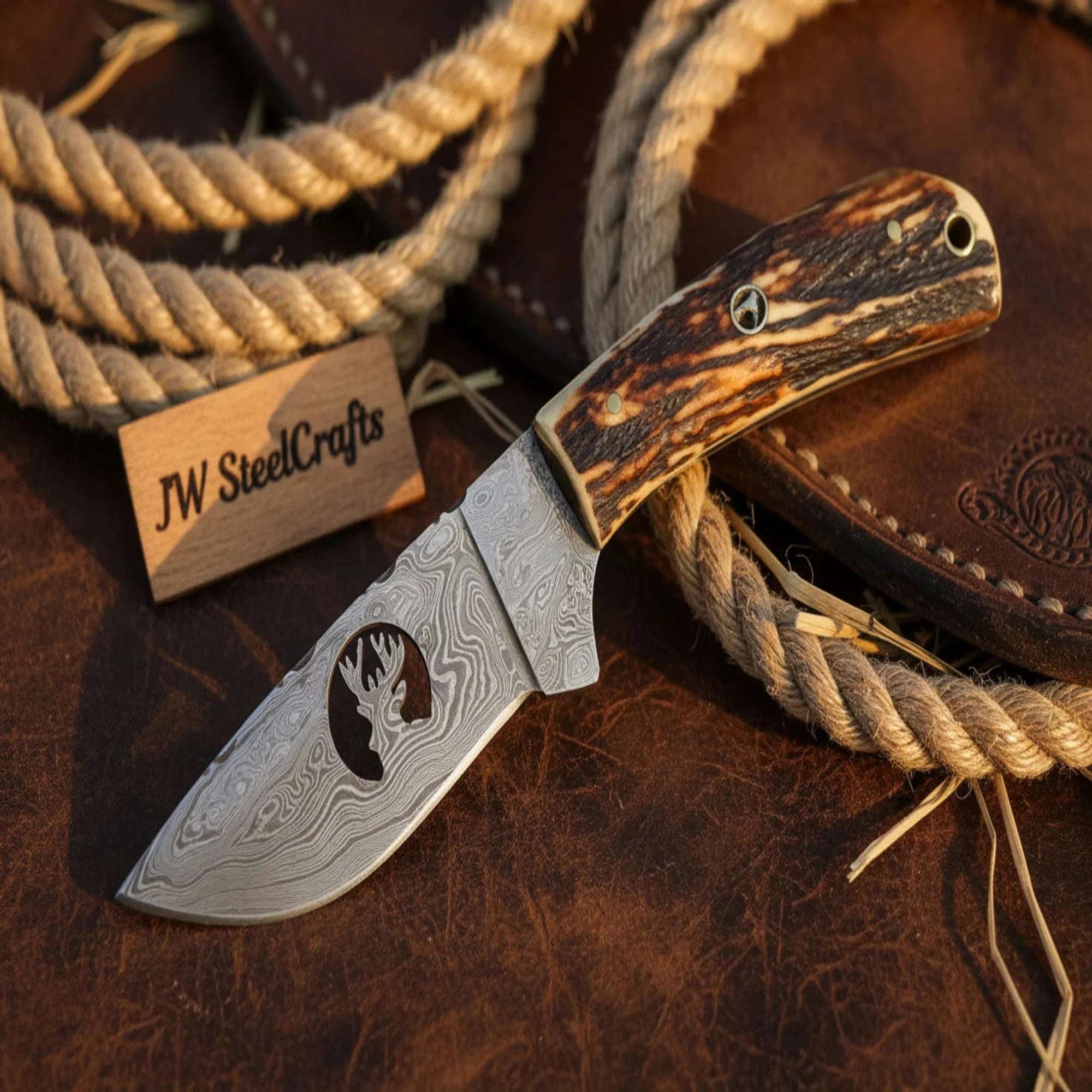 Palmarius Outdoors Handmade Feather Damascus Hunting Knife Stag Horn Handle Deer Engraved Leather Sheath