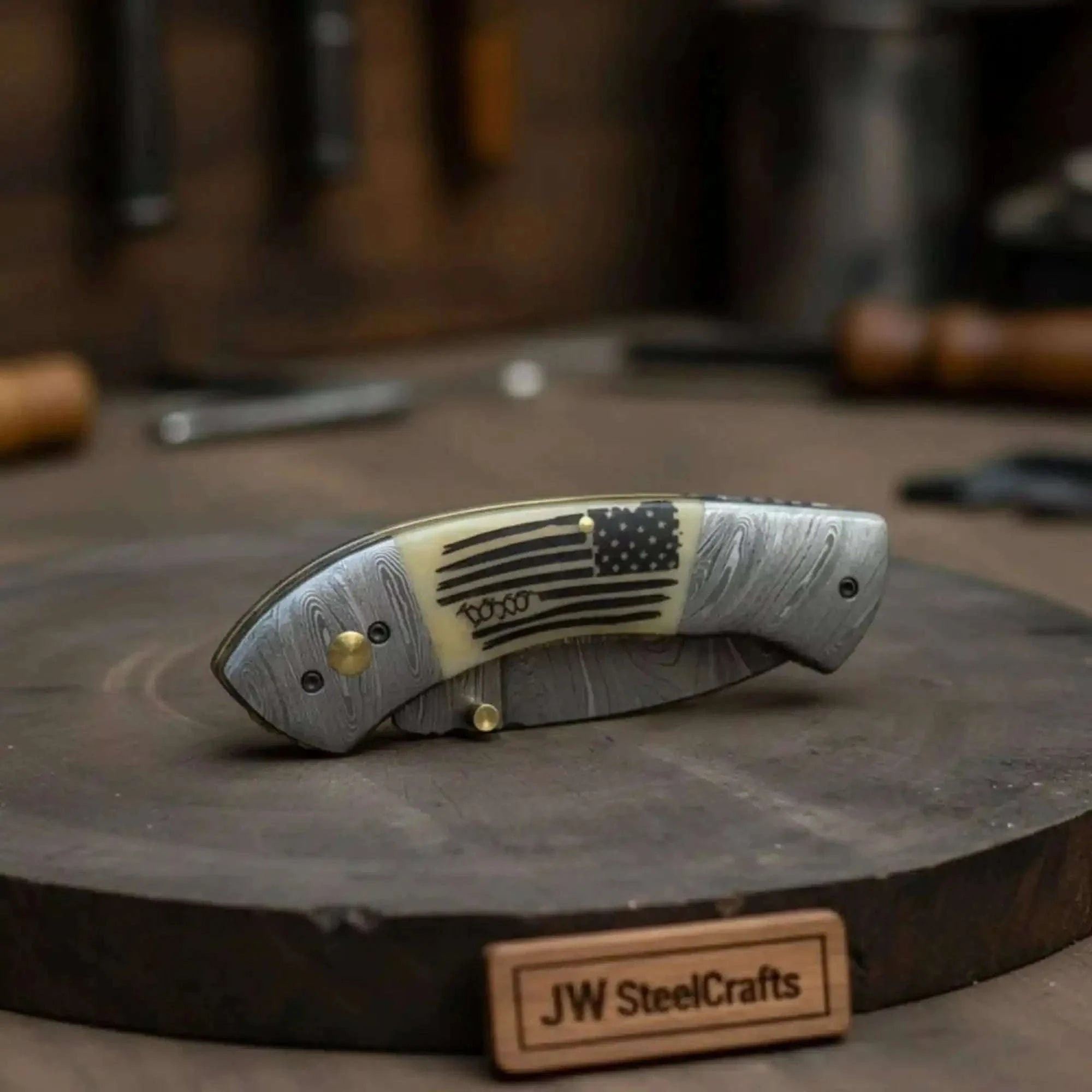 Palmarius Outdoors Constitution Damascus Folding Knife with Engraved Flag Bone Handle Liner Lock Folder