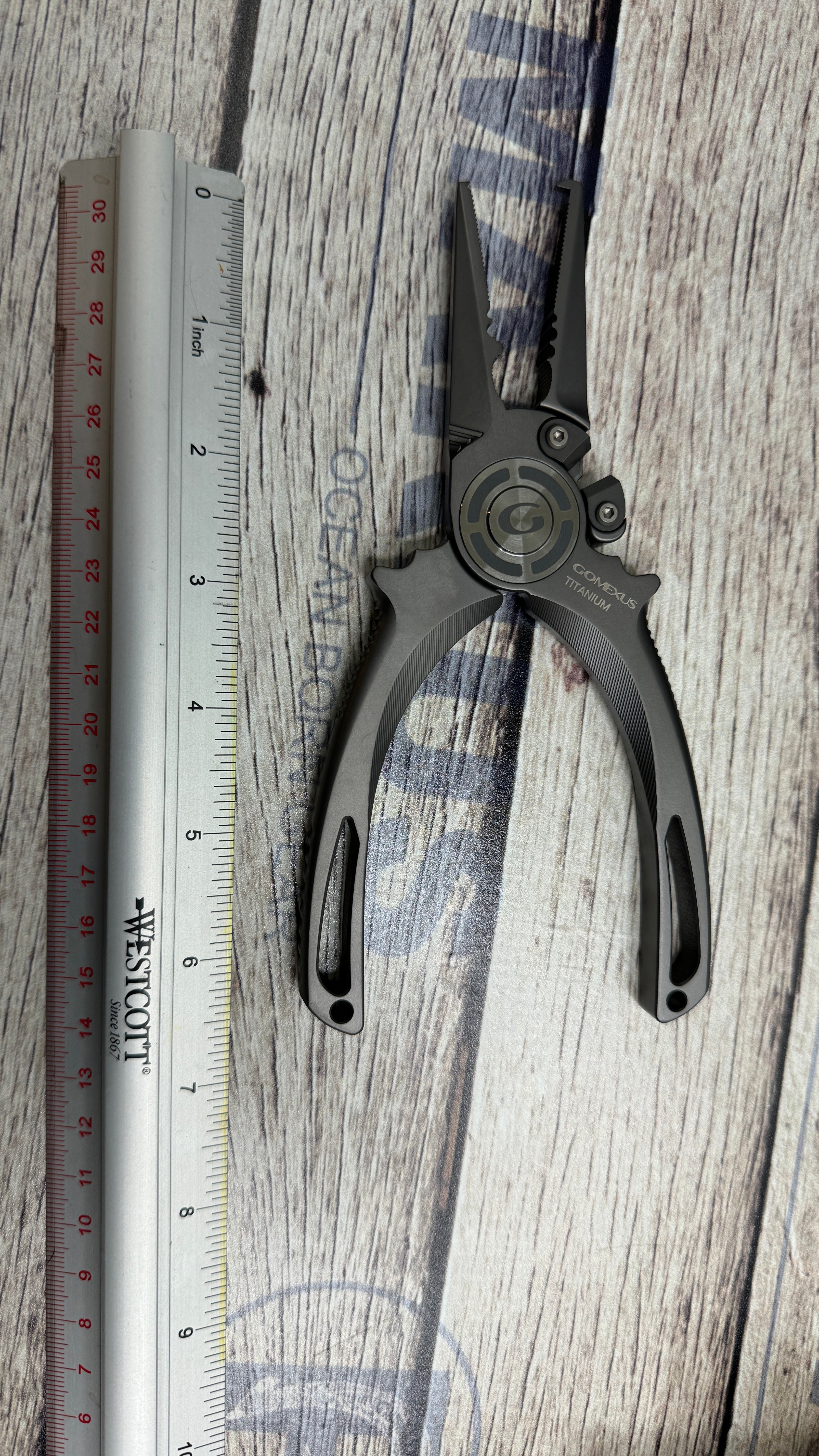 Gomexus Titanium pliers