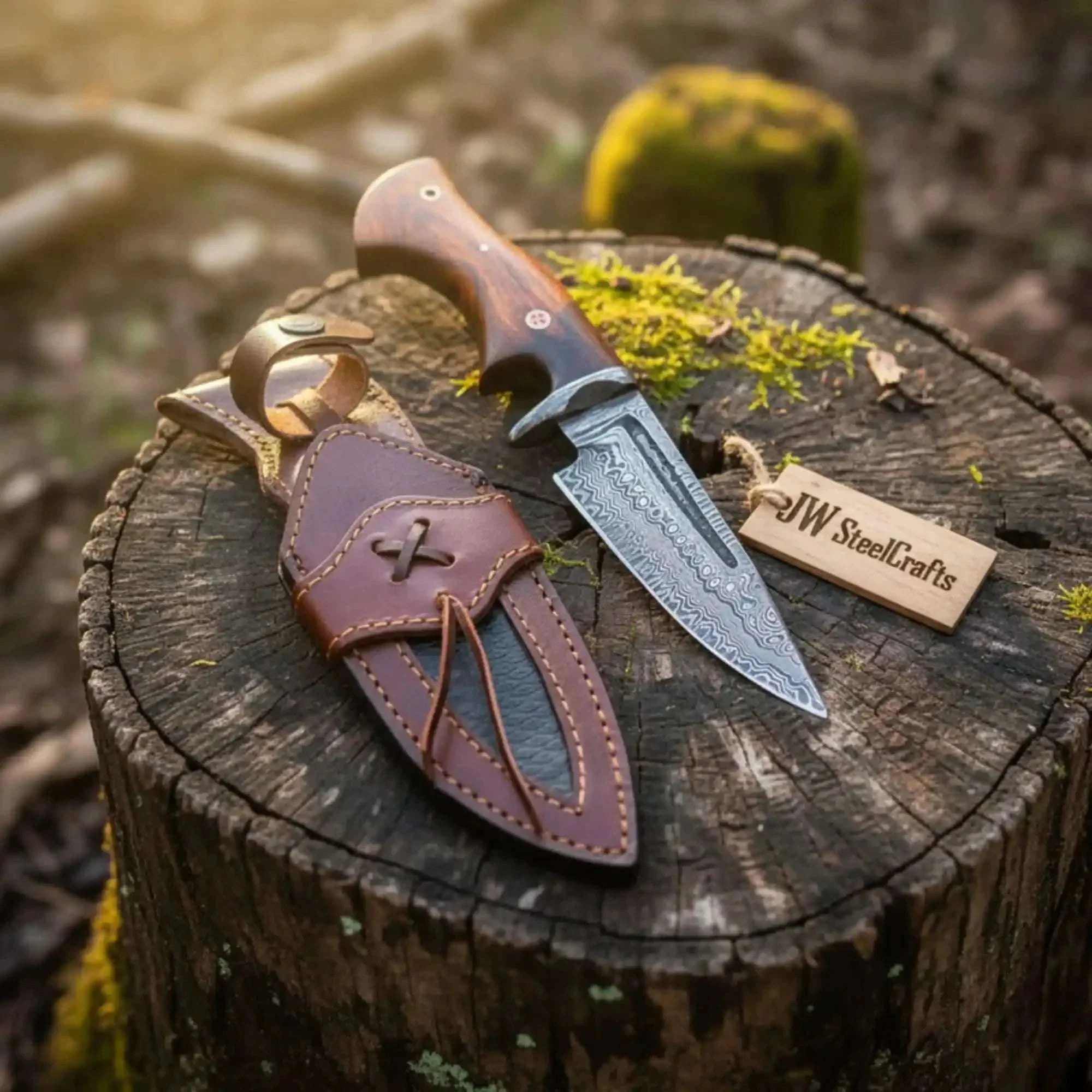 Palmarius Outdoors Bobcat Hunting Knife 4” Clip Point Fixed Blade Damascus Steel Guarded Design 