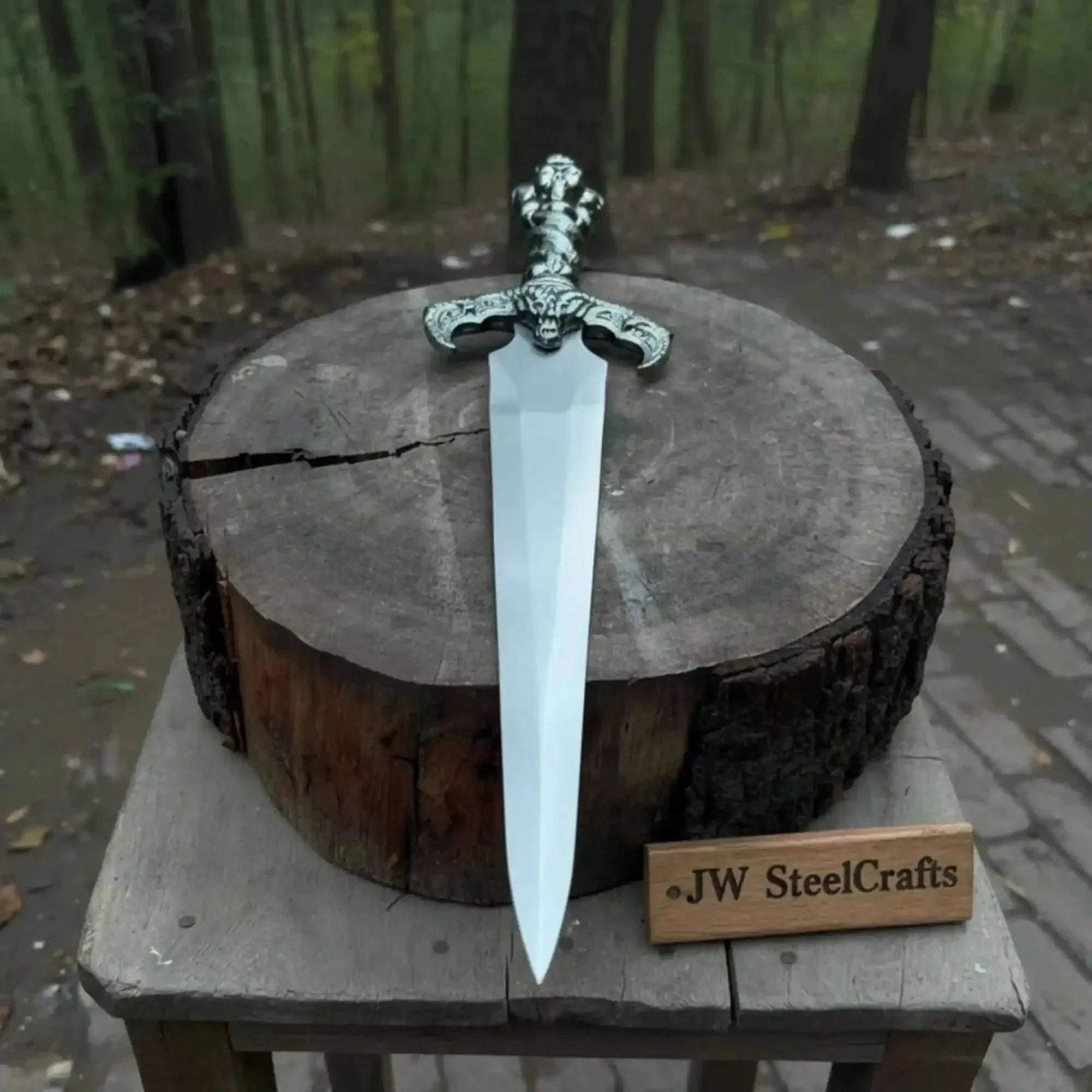 Palmarius Outdoors Handmade Medieval Fantasy Short Sword in Polished Steel with Gothic Cross Hilt for Collection, Cosplay and Display 
