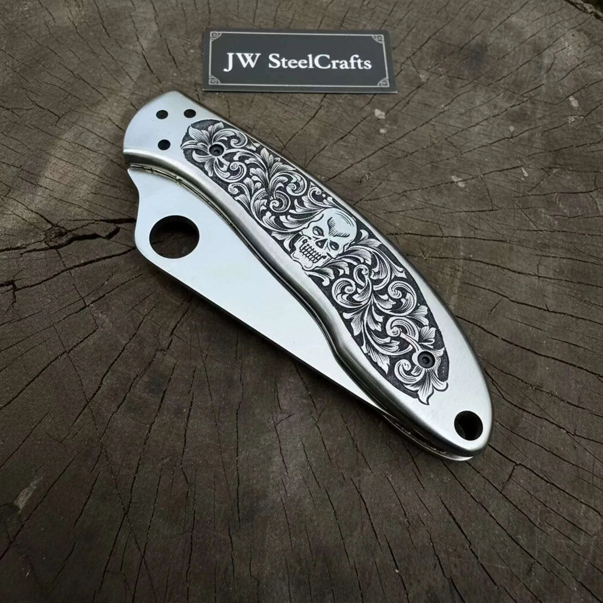Palmarius Outdoors Engraved Spyderco Style Folder with Mirror Polished Leaf Blade Folding Knife