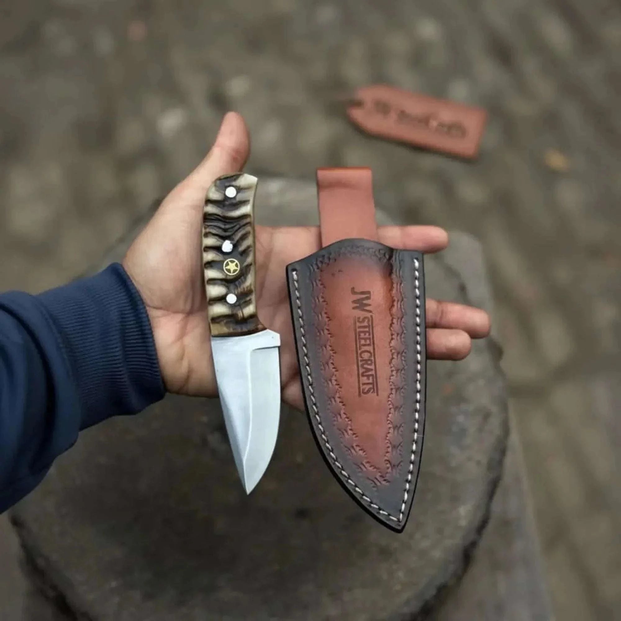 Palmarius Outdoors Compact Outdoor Knife Stainless Steel Blade Ram Horn or Wengi Wood Handle Skinner Knife