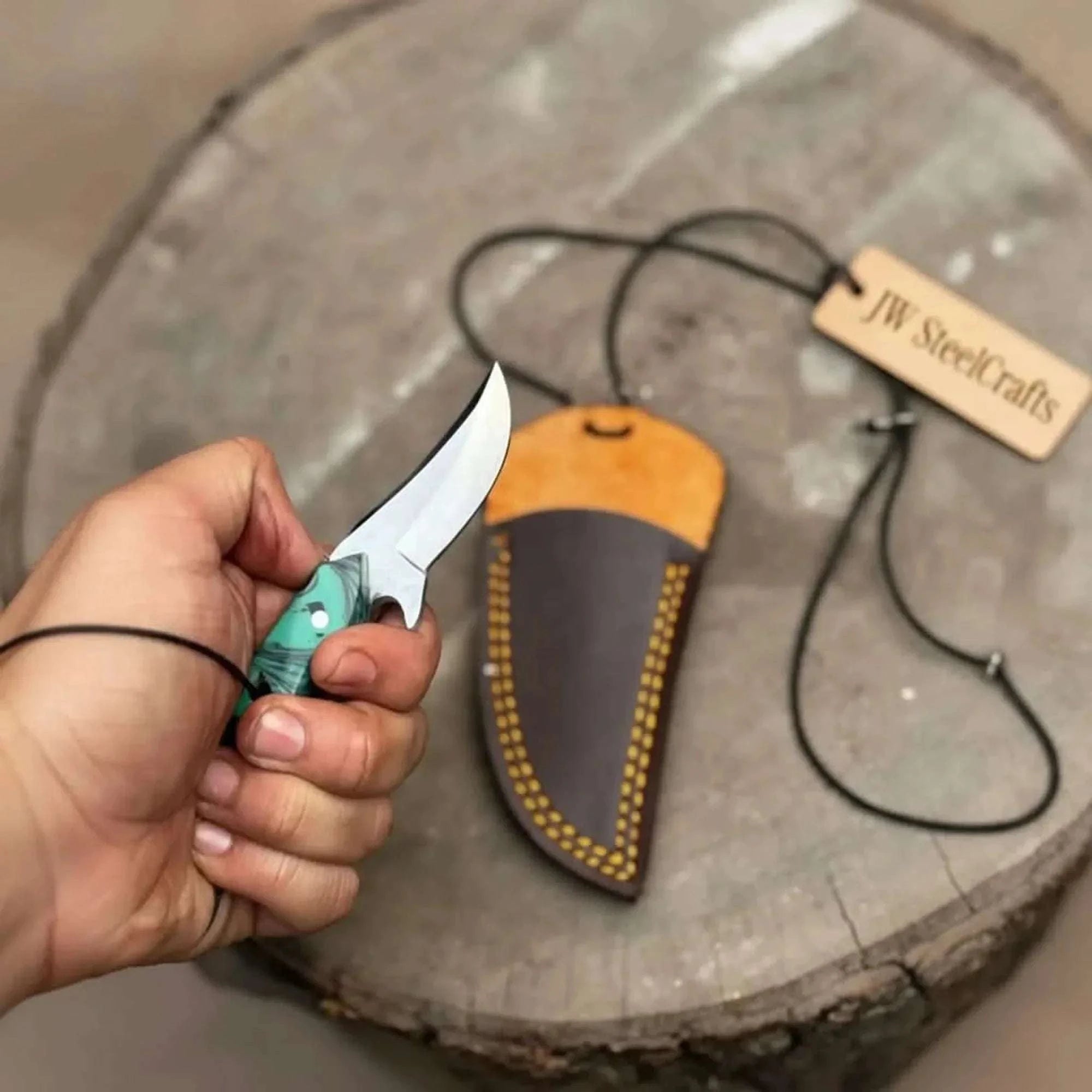 Palmarius Outdoors Neck Knife with Leather Sheath – Mini Damascus Pattern Blade | Green Resin Handle | JW SteelCrafts Neck Knife