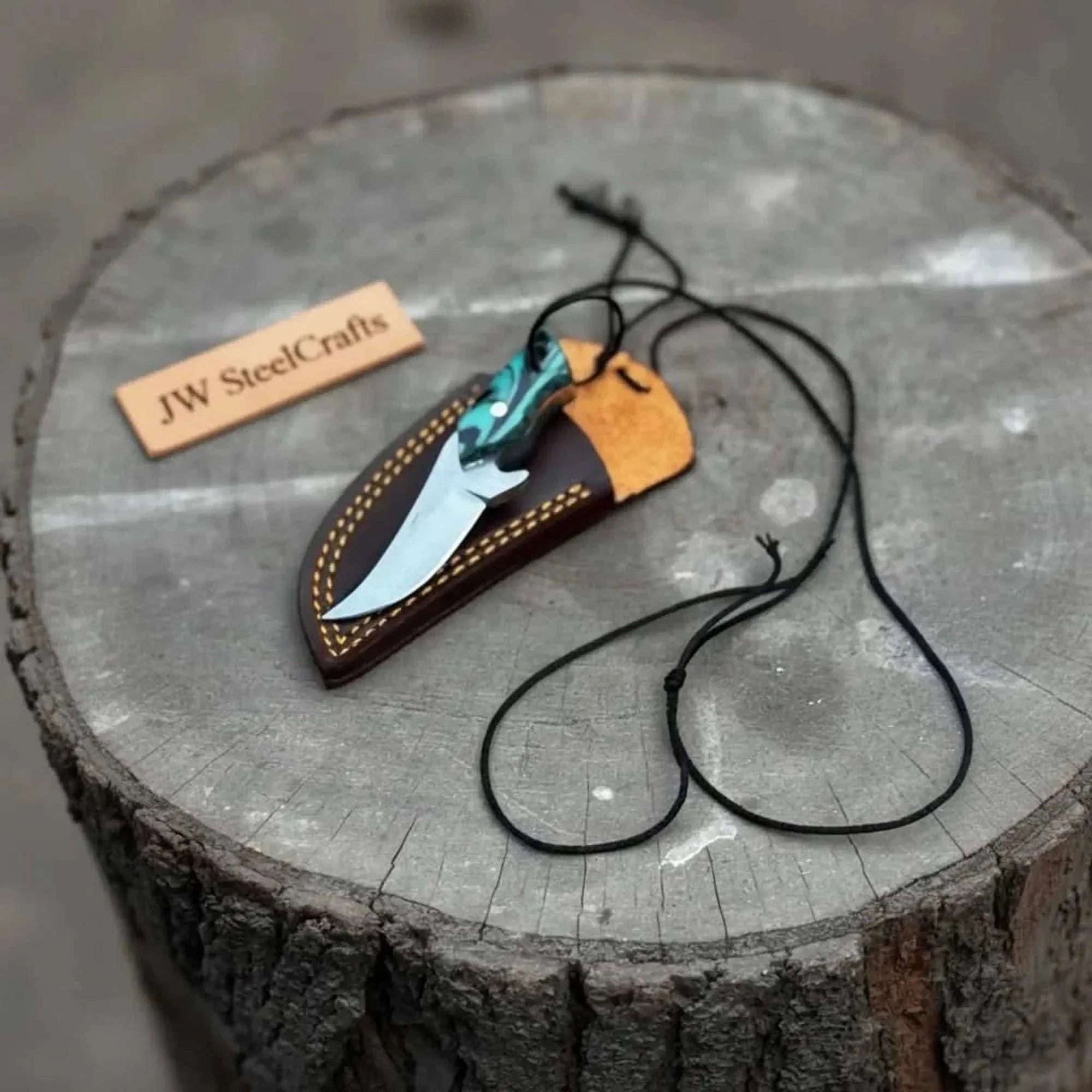 Palmarius Outdoors Neck Knife with Leather Sheath – Mini Damascus Pattern Blade | Green Resin Handle | JW SteelCrafts Neck Knife