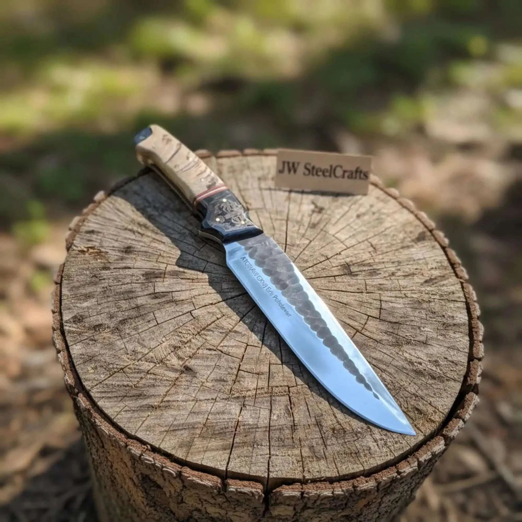 Palmarius Outdoors High Carbon Steel Fixed Blade Knife — Hammered Drop Point Blade, Ram Horn & Black Resin Handle Hunting Knife