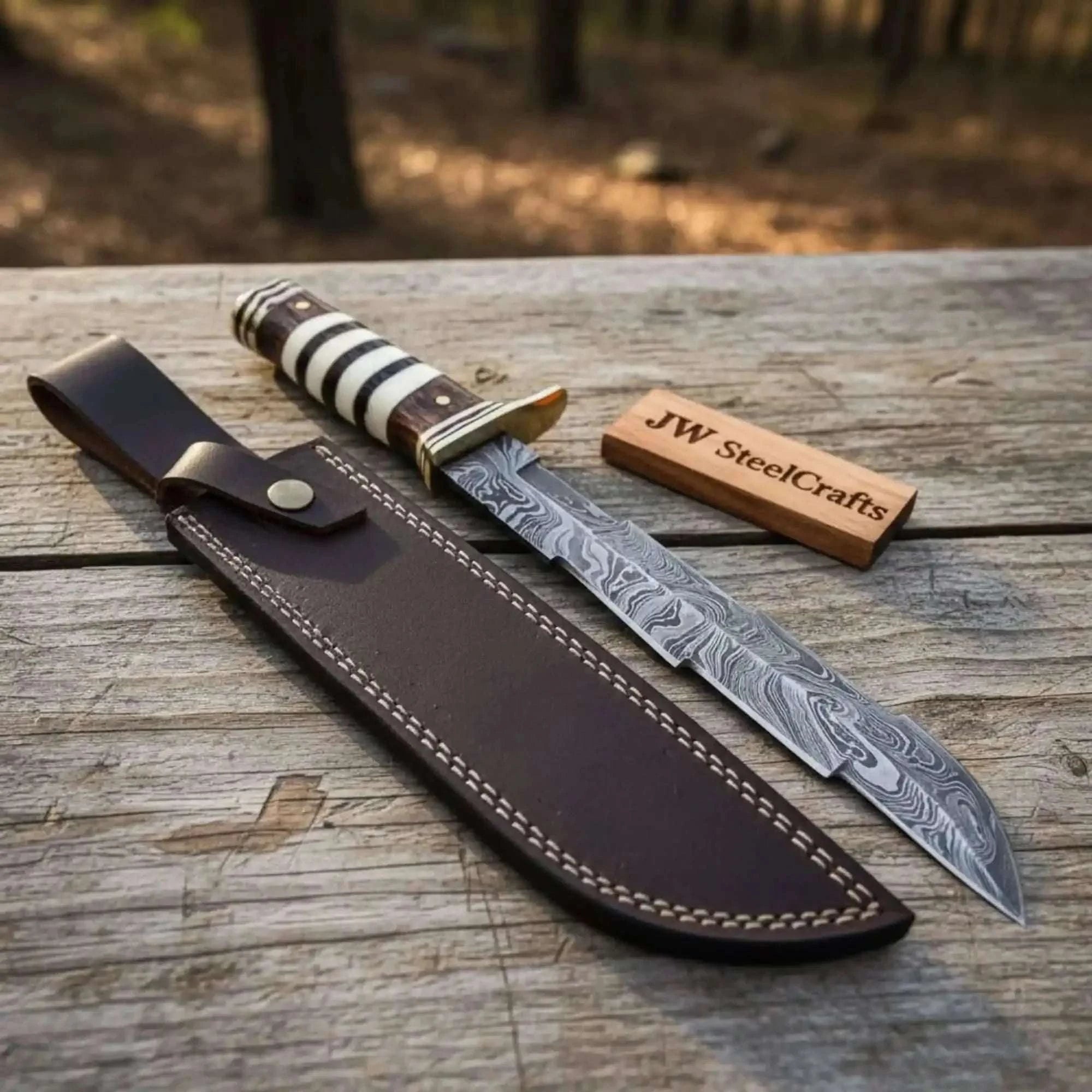 Palmarius Outdoors American Clip Point Bowie Knife with Damascus Steel Blade and Rosewood Handle Clip Point Bowie Knives