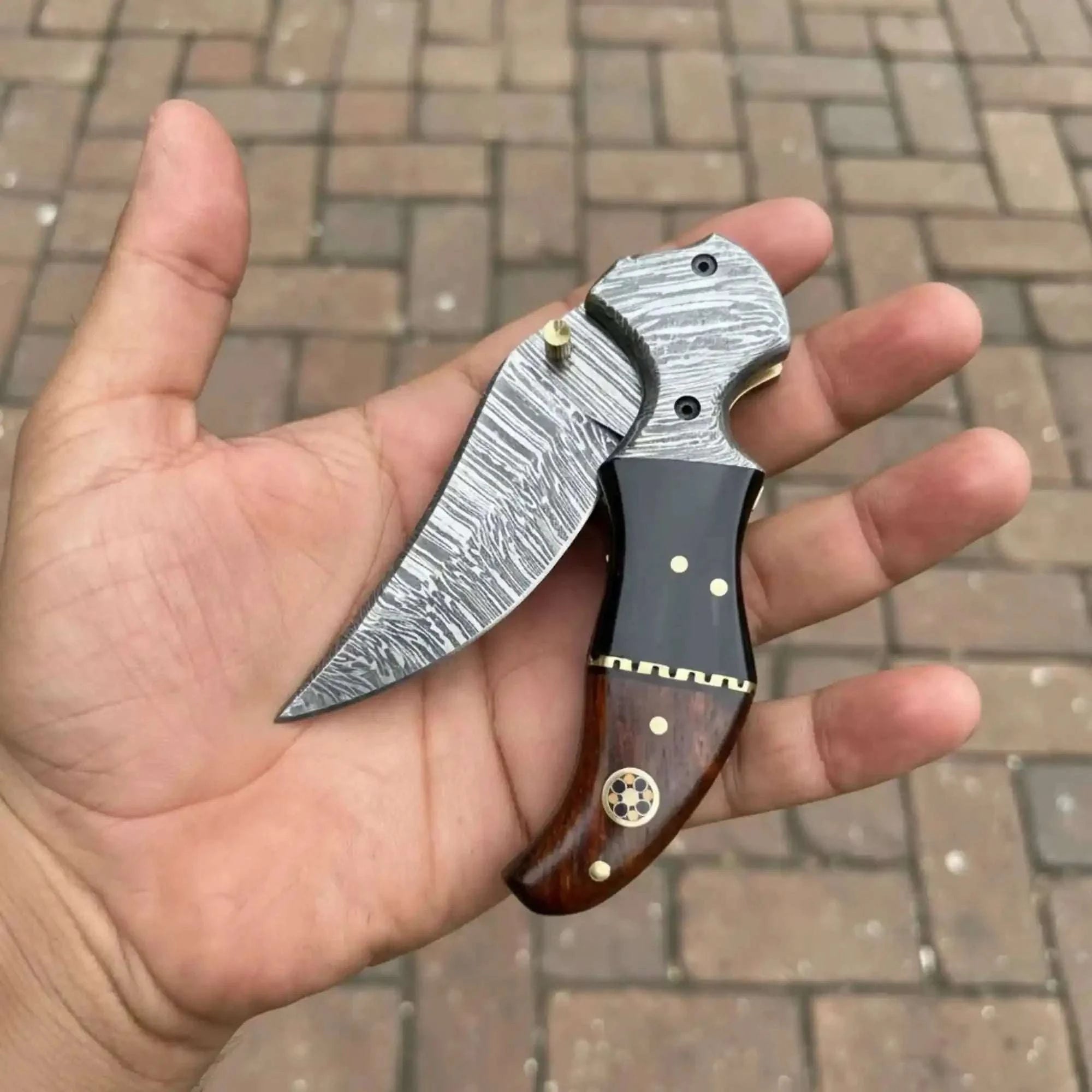 Palmarius Outdoors Damascus Recurve Folding Pocket Knife Liner Lock, Black Resin & Wood Handle, Brass Spacer & Pocket Clip Folding Knife