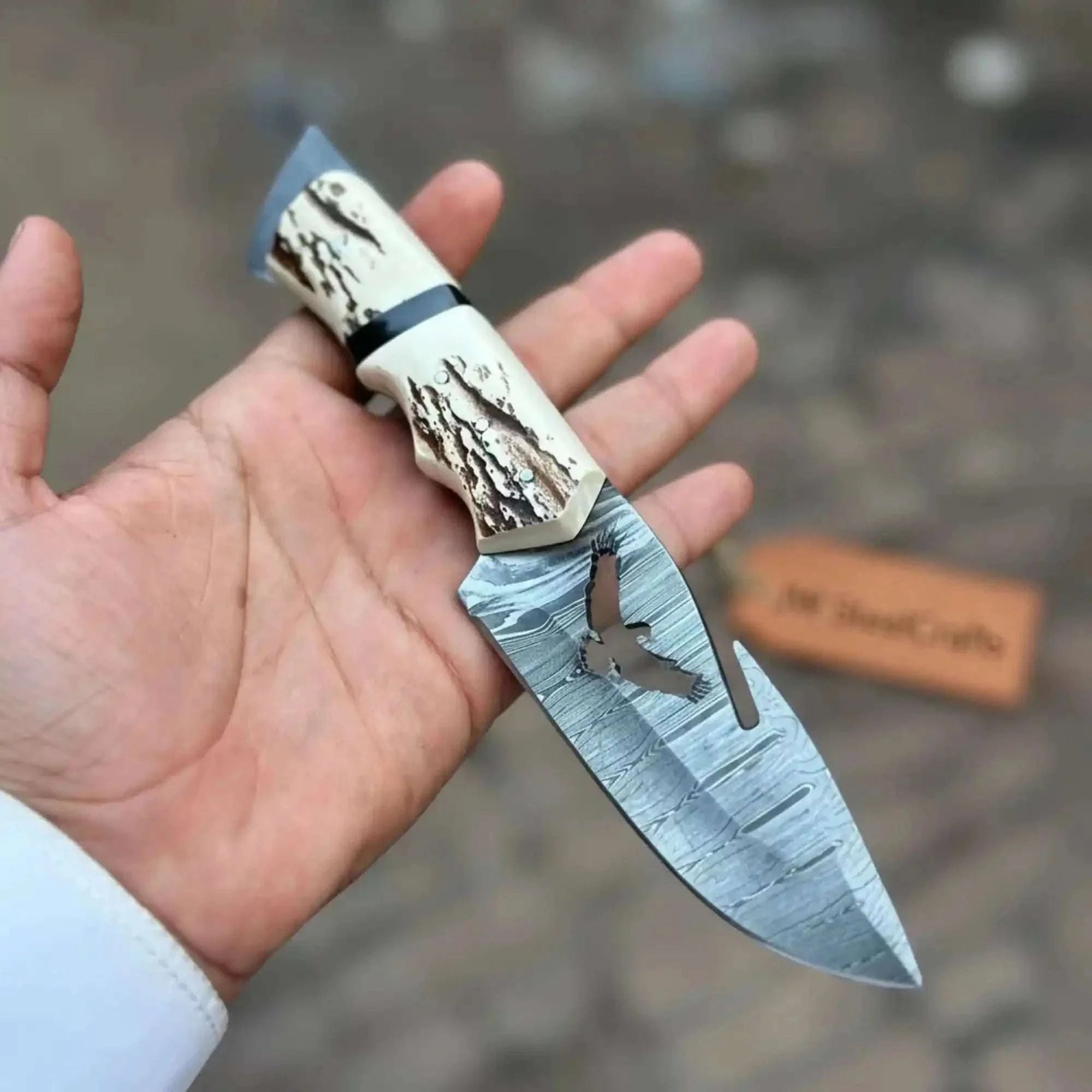 Palmarius Outdoors Handmade Damascus Gut Hook Hunting Knife Fixed Blade Synthetic Stag Handle with Eagle Engraving 