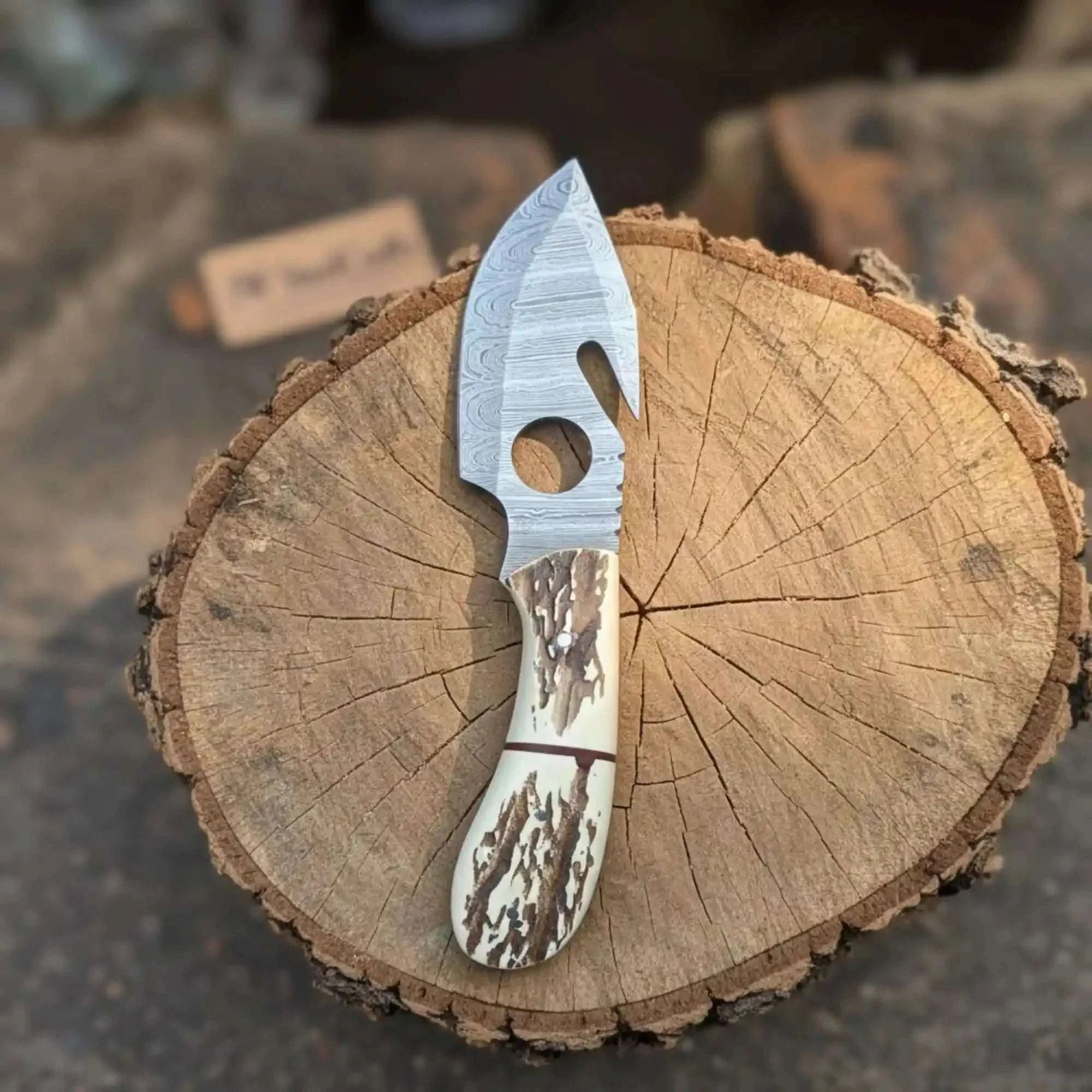 Palmarius Outdoors Handmade Damascus Gut Hook Skinner Hunting Knife Fixed Blade Synthetic Stag Handle with Thumb Hole 