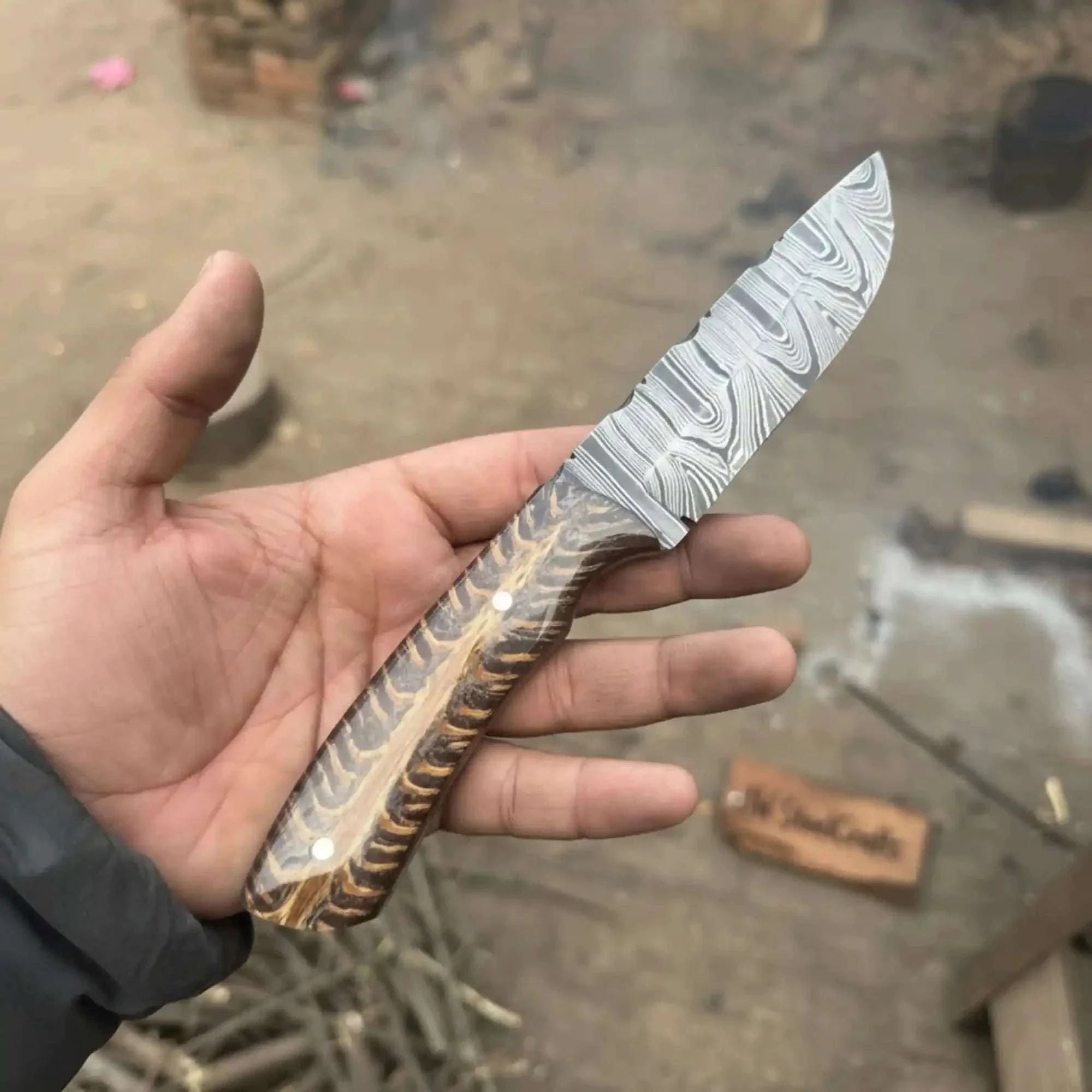 Palmarius Outdoors 7.5-Inch Damascus Puukko Fixed Blade Knife with Pinecone Epoxy Resin Handle Bowie Knife