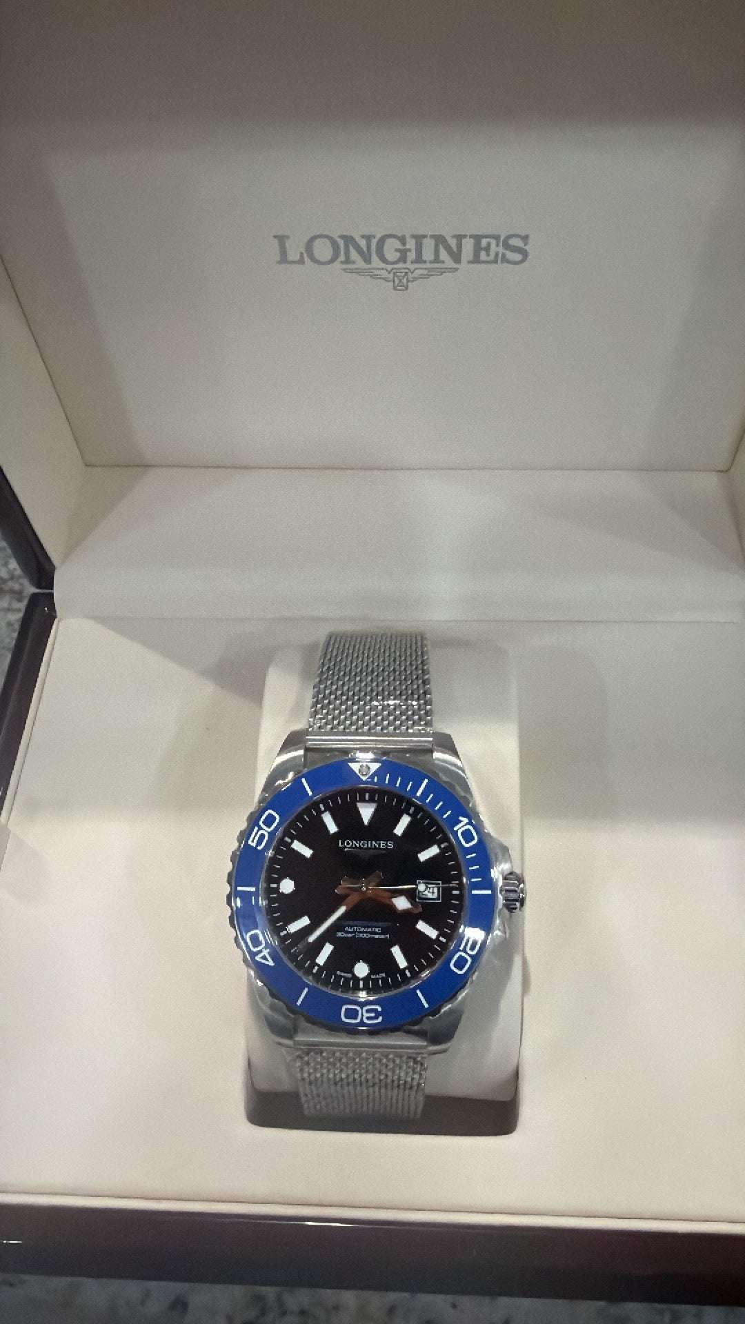 Palmarius Outdoors Longiness HydroConquest 300M in wood Presentation Box 
