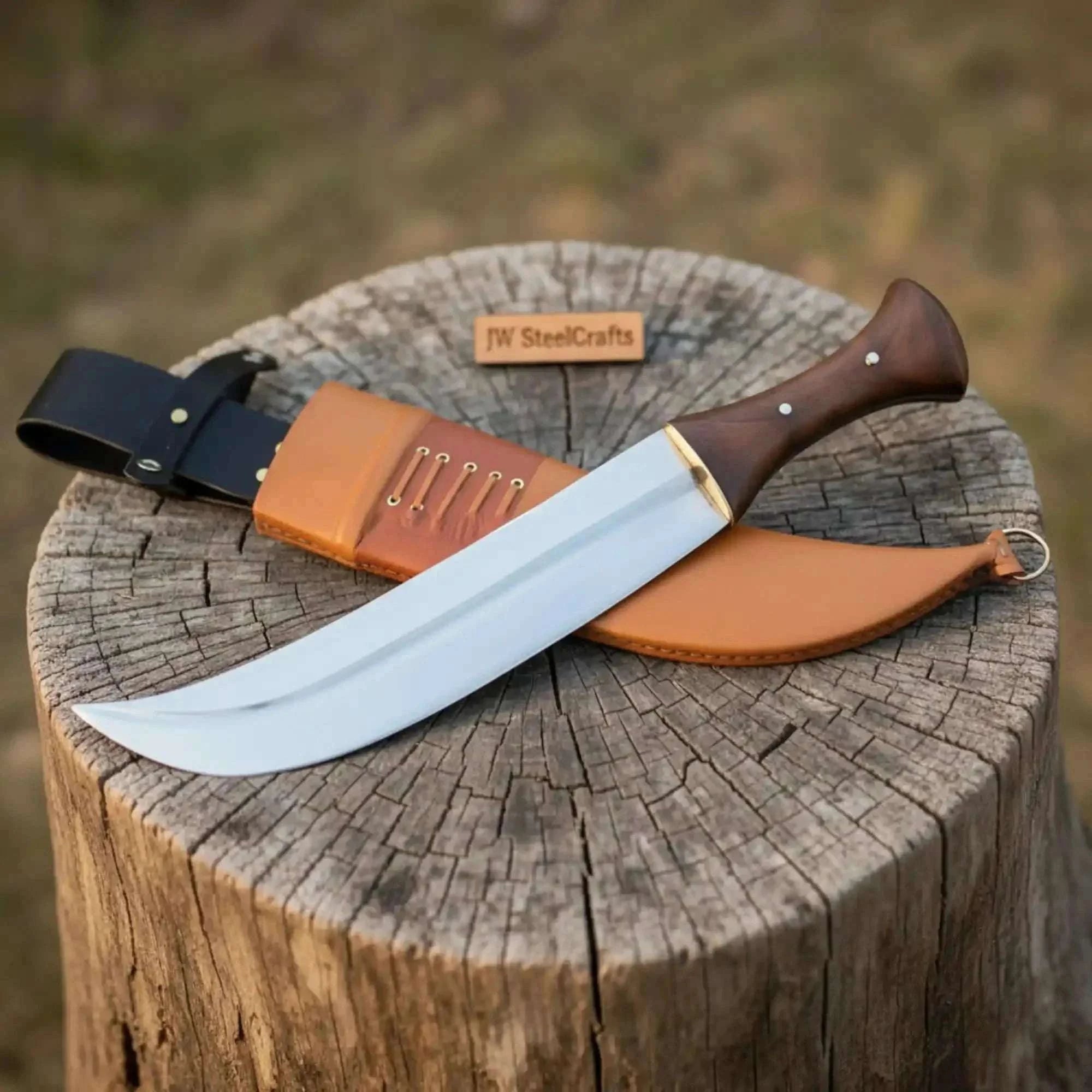 Palmarius Outdoors Curved Blade Hunting Knife with Leather Sheath and Wooden Handle 