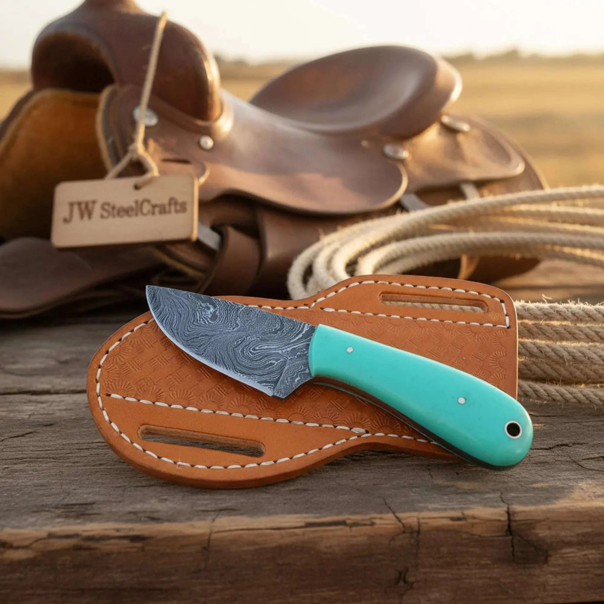 Palmarius Outdoors Cowboy Skinner Knife with Turquoise Resin Handle Skinner Knife