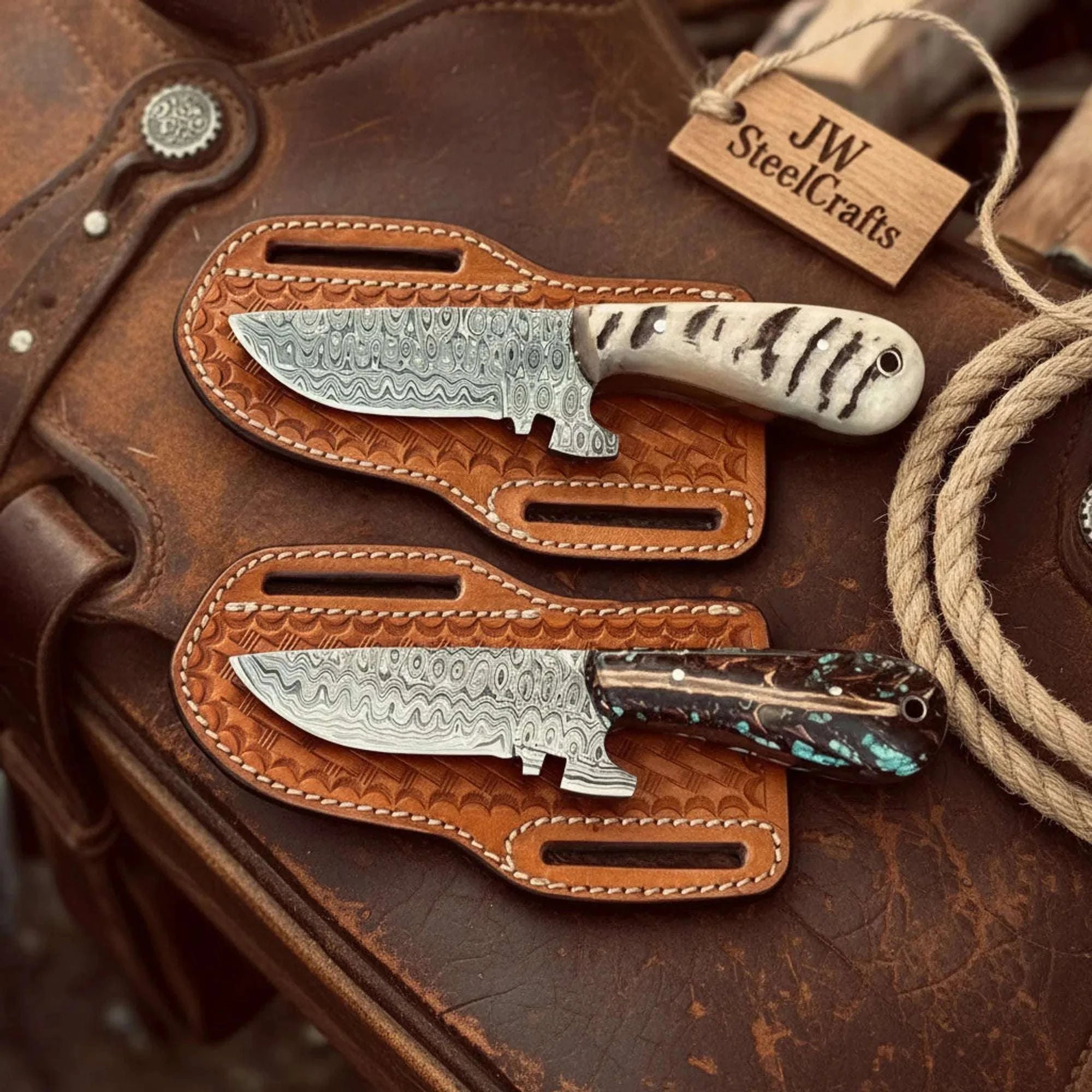 Palmarius Outdoors 2 Piece Damascus Tracker Knife Set with Ram Horn and Pinecone Resin Handles Tracker Knife