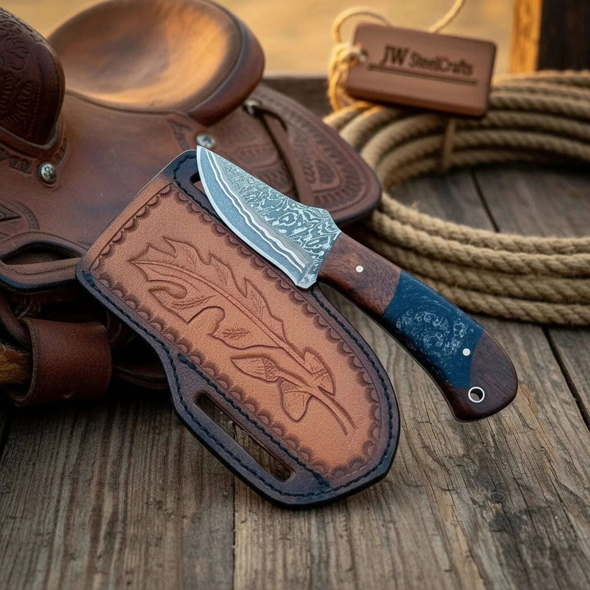 Palmarius Outdoors San Mai Damascus Skinner Knife with Wood Resin Handle Skinner Knife