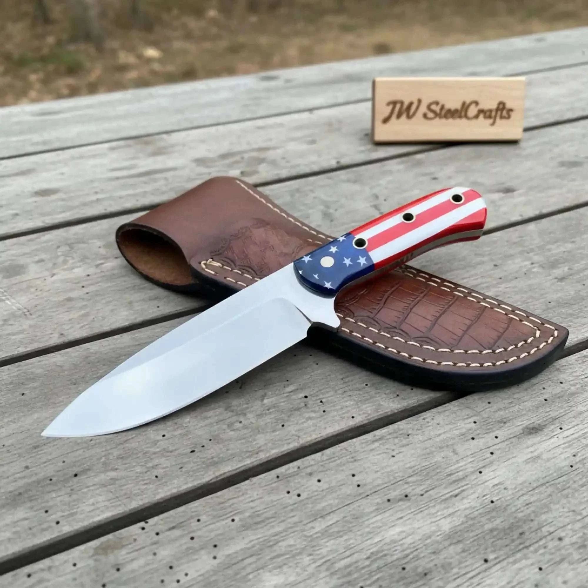 Palmarius Outdoors American Flag Themed Custom Blade with Leather Sheath Hunting Knife