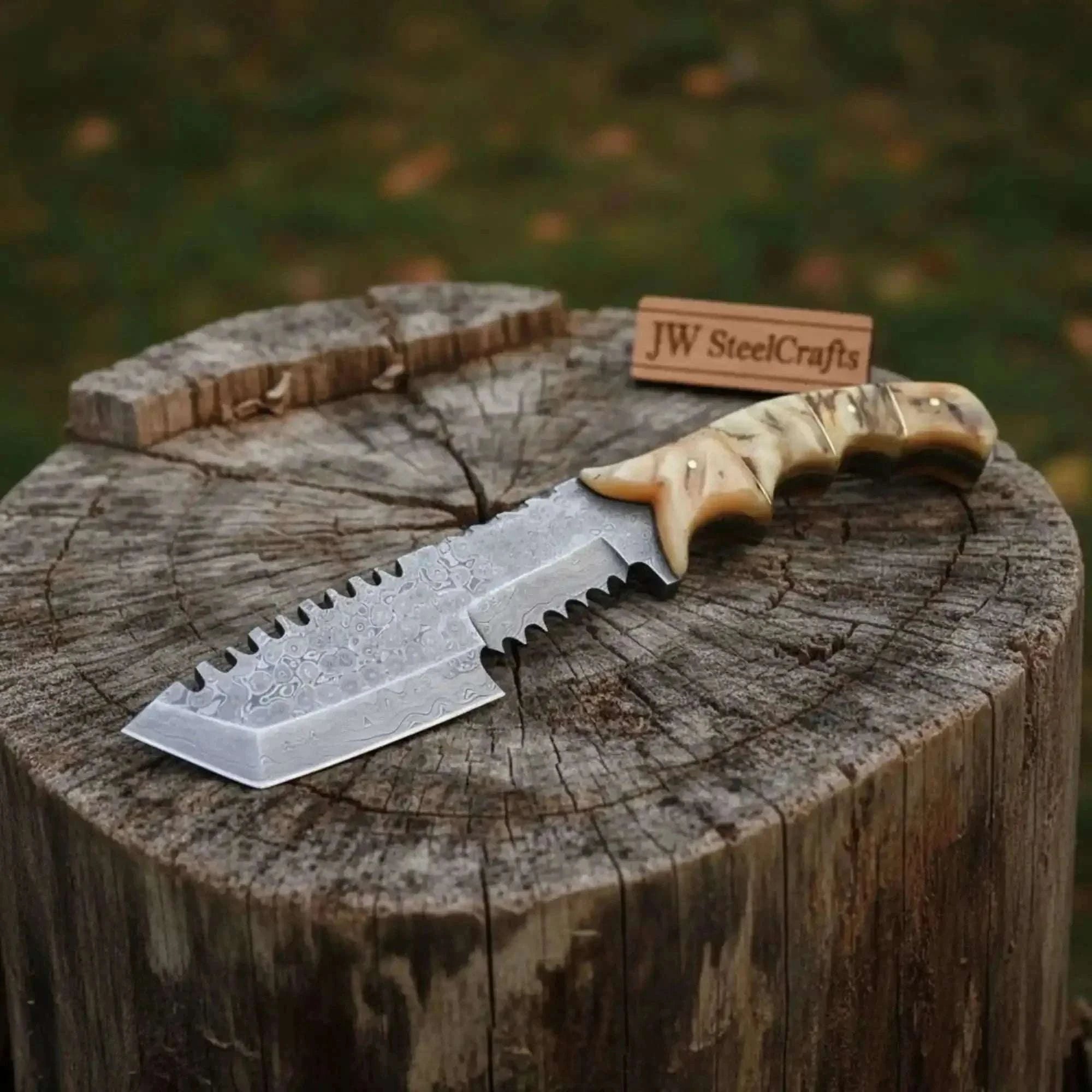 Palmarius Outdoors Damascus Tom Brown Tracker Knife with Ram Horn Handle - Full Tang Survival Knife