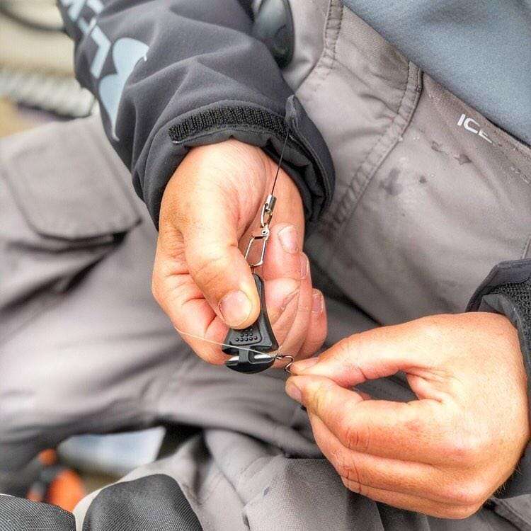 Palmarius Outdoors Line Cutterz Ceramic Blade Zipper Pull 